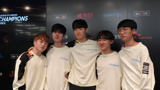 他曾面对一 他曾面对一